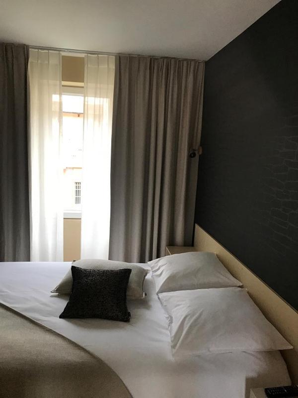 Hotel Du Lion D'Or Charolles Eksteriør billede